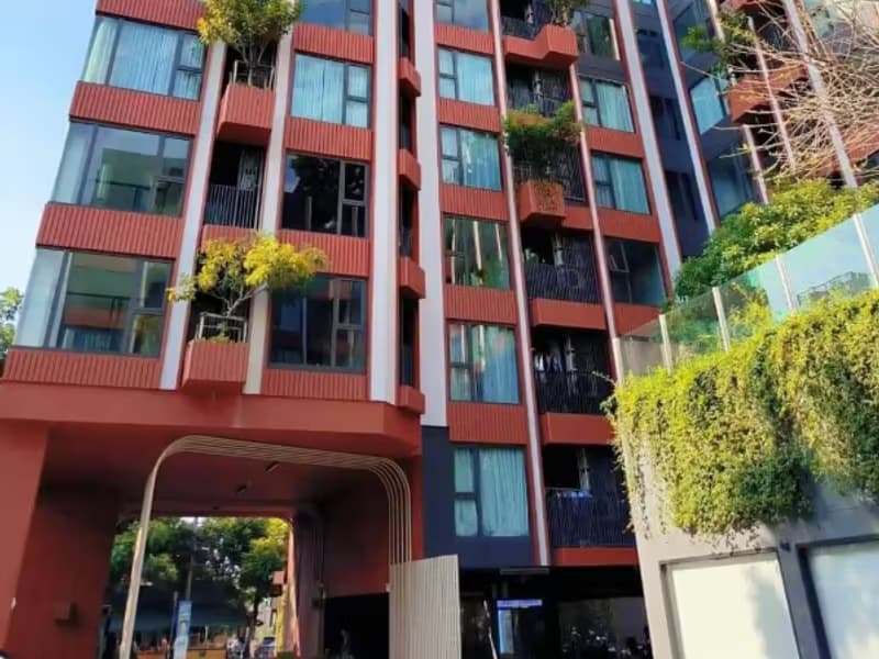 1 Bedroom Condo