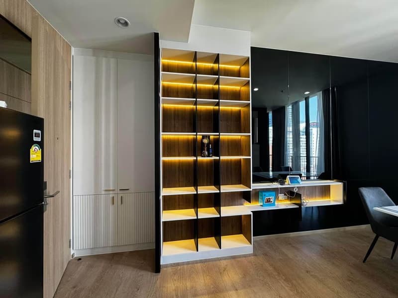 1 Bed Condo for Rent  Near Nana BTS