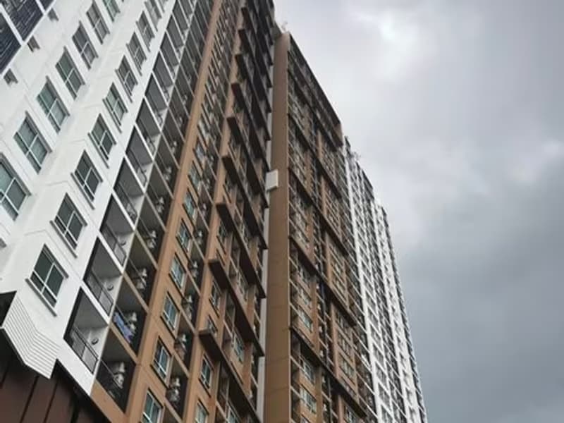 1 Bedroom Condo