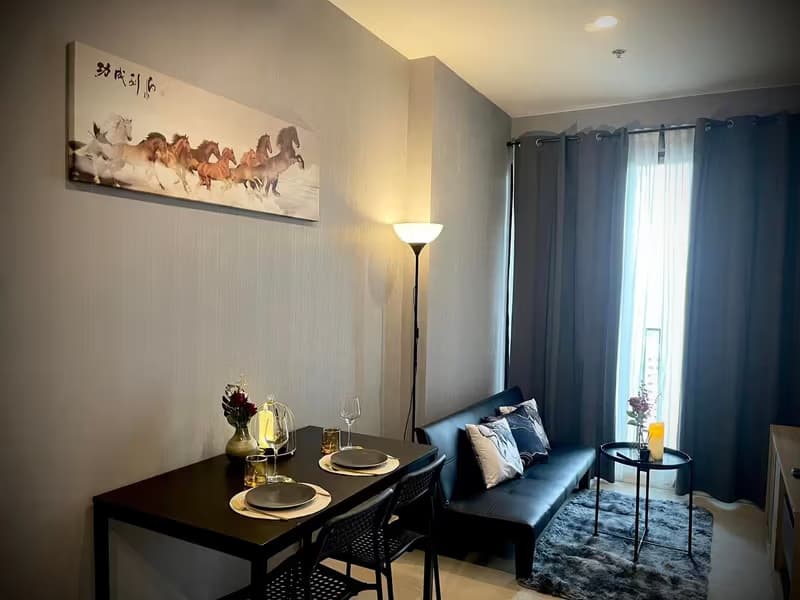 1 Bedroom Condo