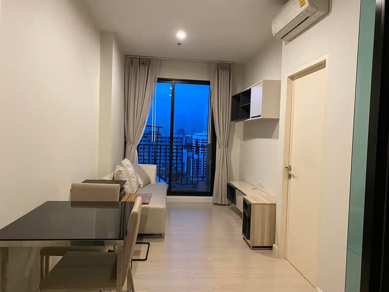 1 Bed Condo for Rent and Sale  Near Ramkhamhaeng ARL