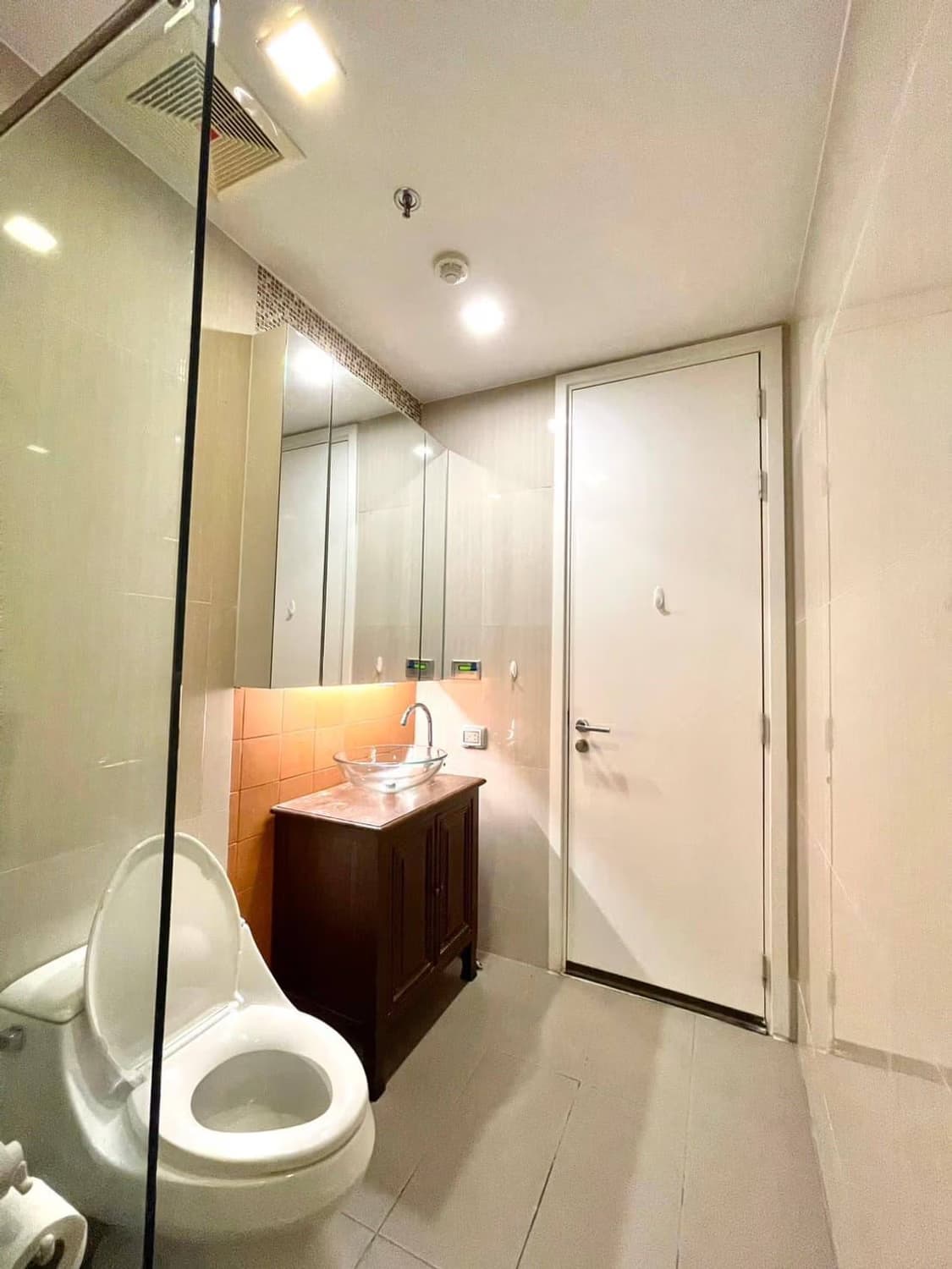 Condo for Sale at Circle Living Prototype - Image 6