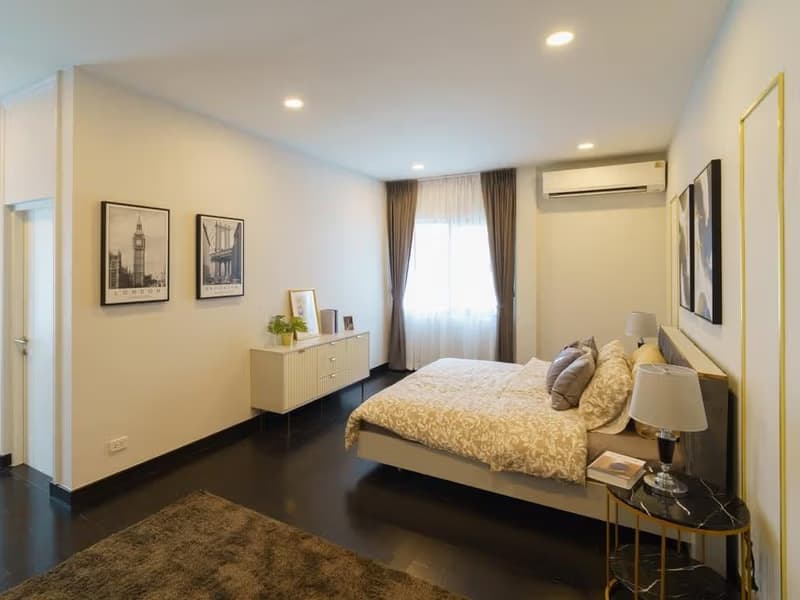 5 Bed House for Rent and Sale in Bang Phli