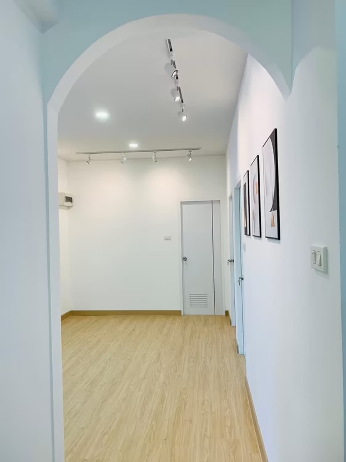 4 Bedroom House - Image 13