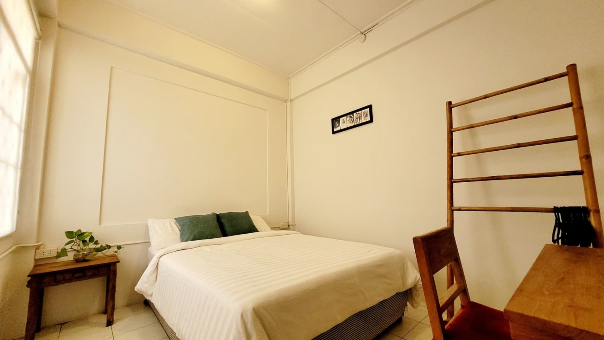5 Bed House for Rent in Mueang Chiang Mai - Image 11