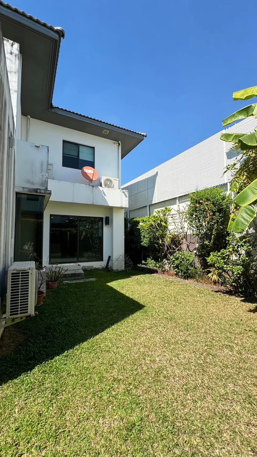 House for Sale at Manthana Rama 9 - Srinakarin - Image 10
