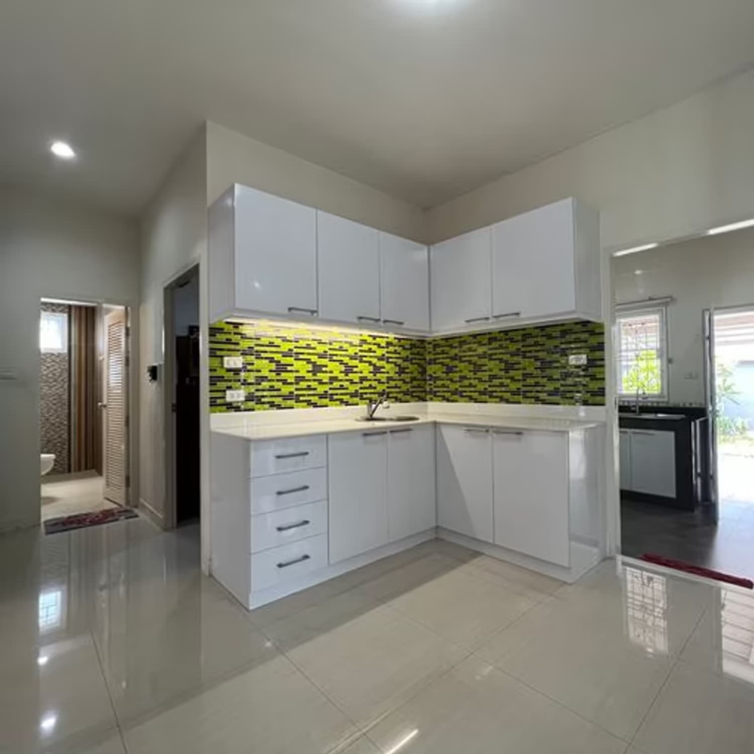 4 Bedroom House - Image 39