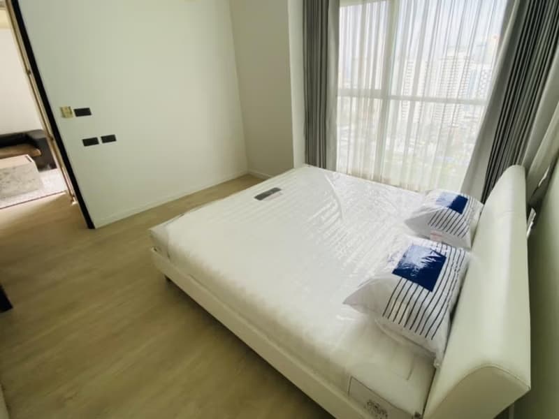 2 Bed Condo for Rent in Ratchathewi