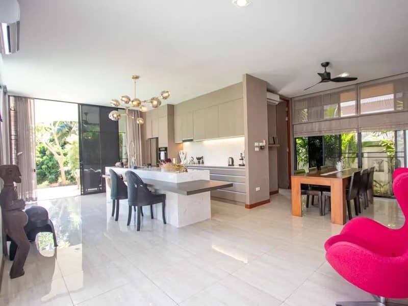 6 Bed House for Sale in Doi Saket