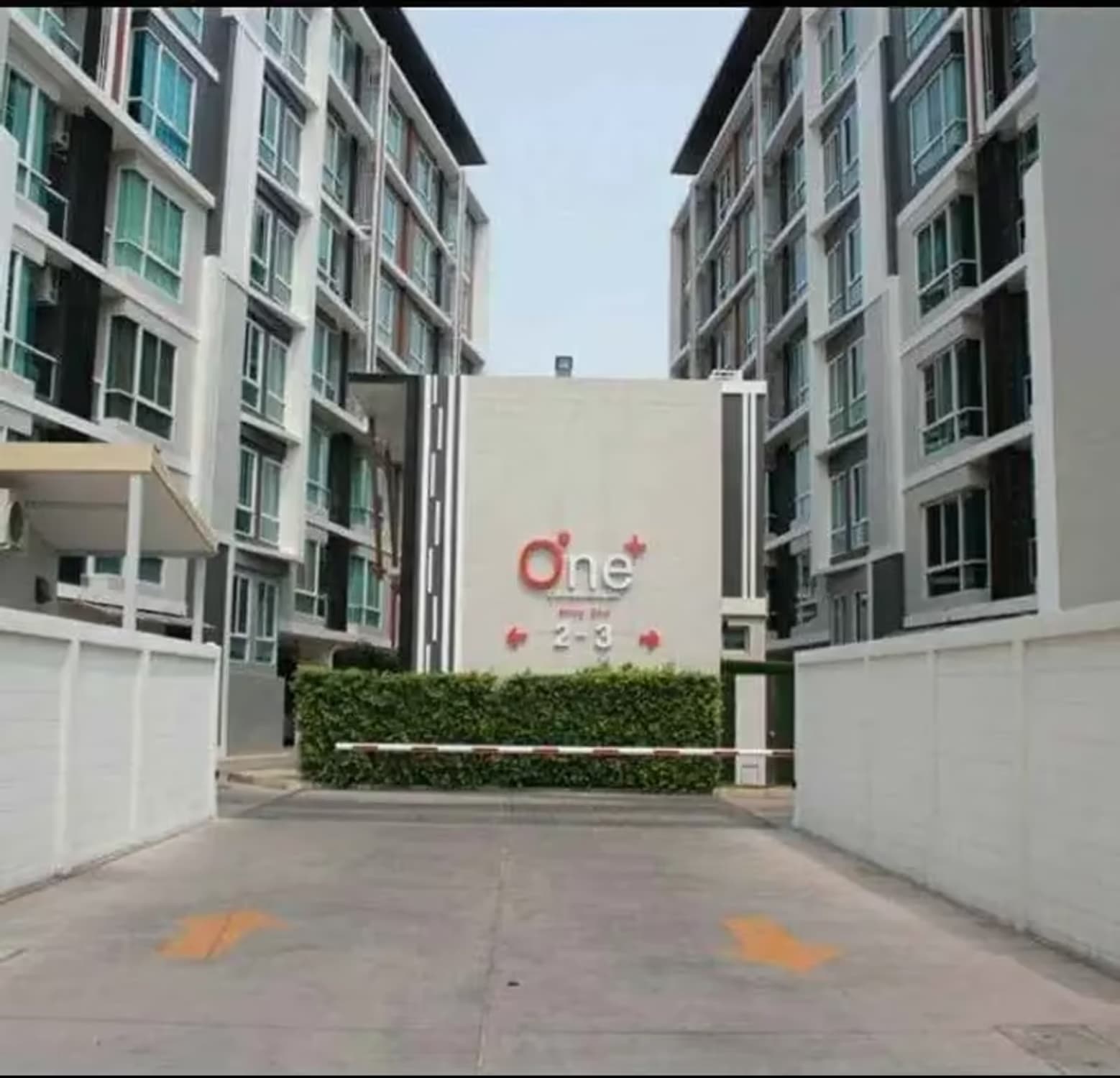 1 Bedroom Condo - Image 6