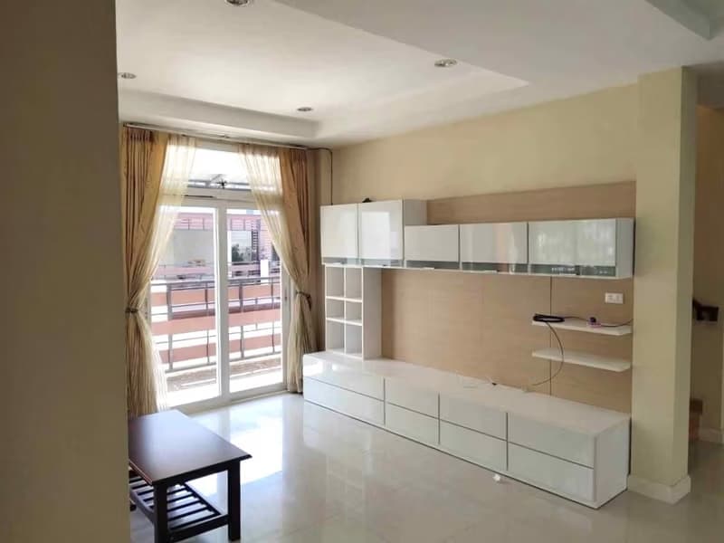 3 Bed House for Rent in Mueang Chiang Mai