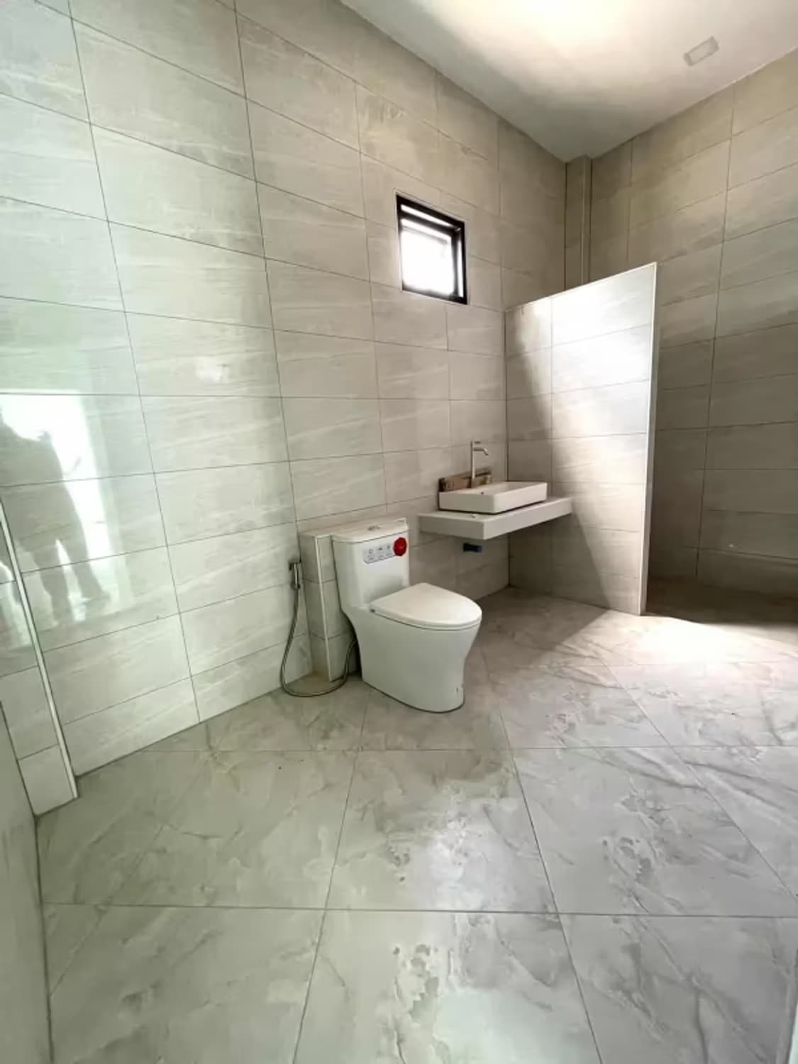 4 Bedroom House - Image 1