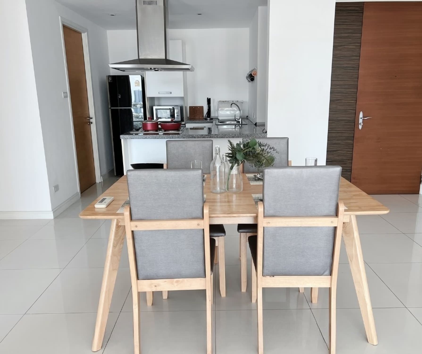 2 ห้องนอน Condo สำหรับ ขาย ใน วัฒนา - Image 2