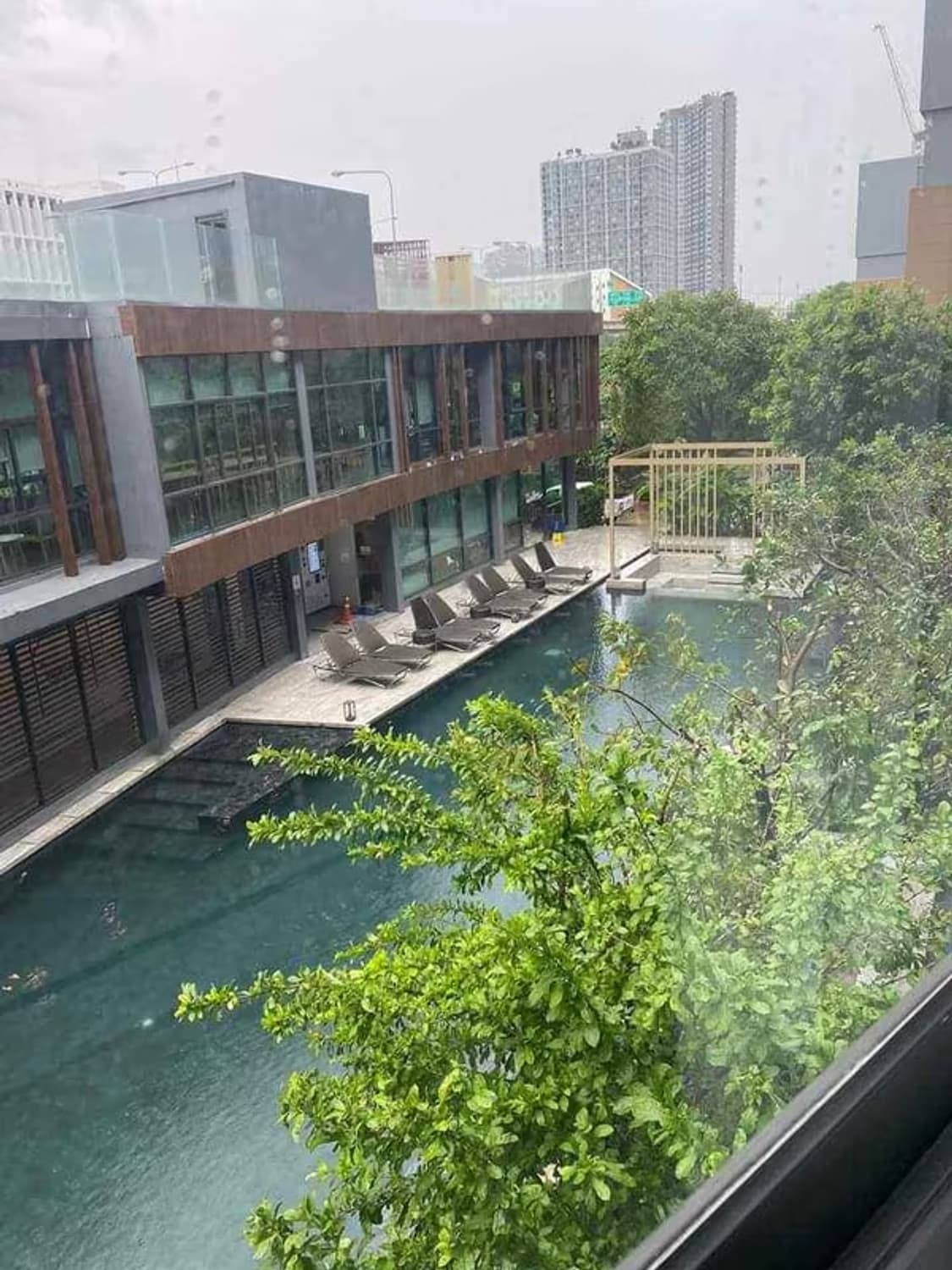 1 Bedroom Condo for Rent - Image 4