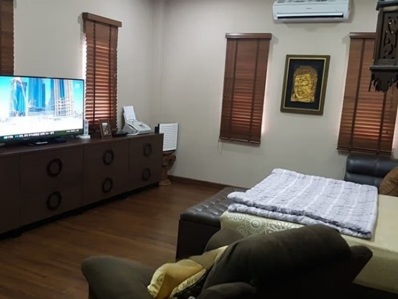 5 Bed House for Sale in San Kamphaeng