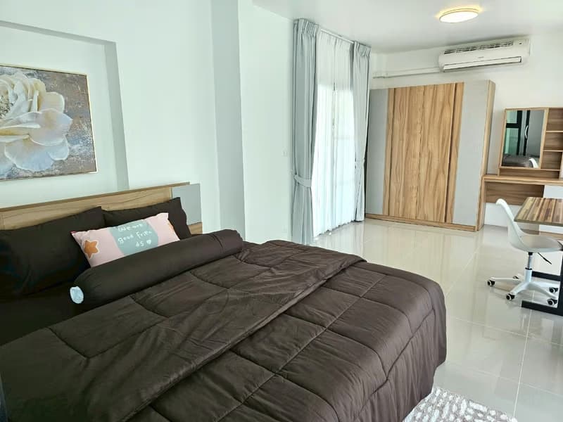 4 Bed House for Rent and Sale in Hang Dong District
