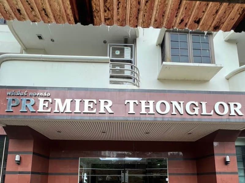 2 Bed Condo for Rent in Khlong Toei