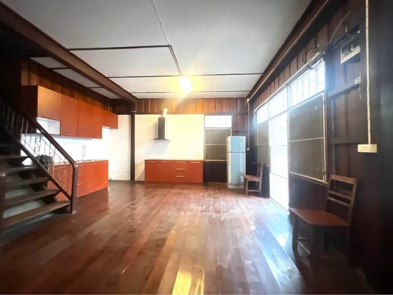 8 Bed House for Rent in Mueang Chiang Mai