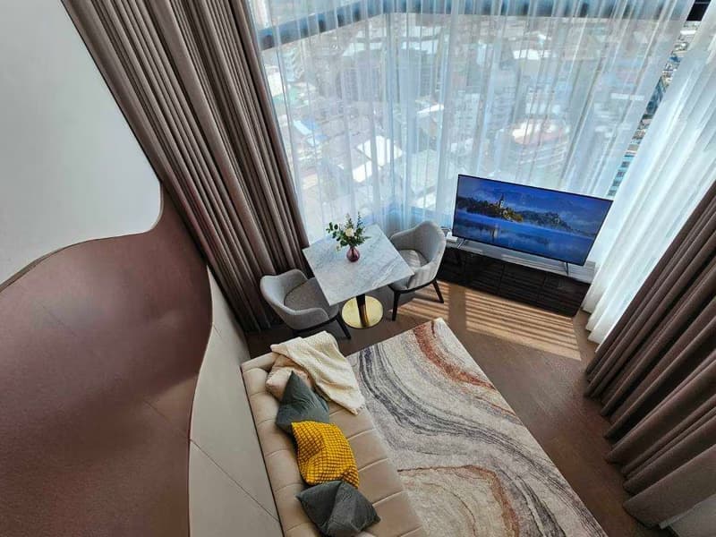 2 Bed Condo for Rent  Near Hua Lamphong MRT