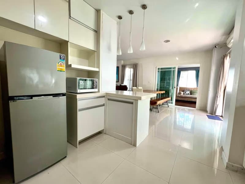 4 Bed House for Rent in Mueang Chiang Mai