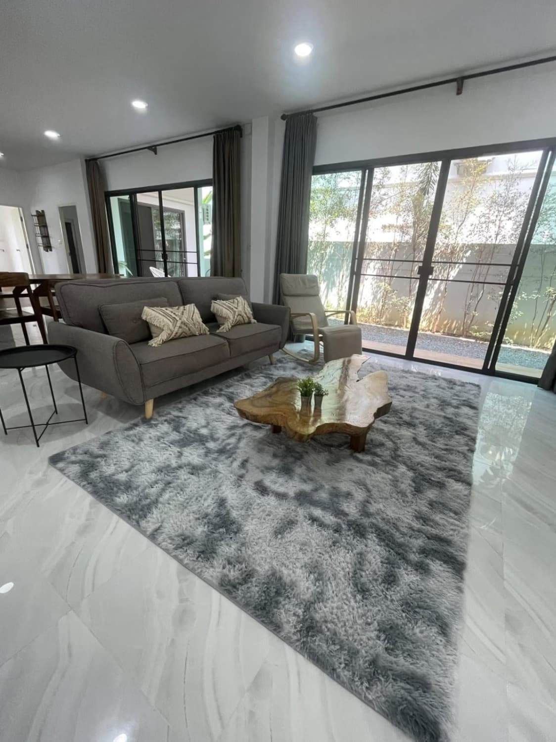 4 Bed House for Rent in Mueang Chiang Mai District - Image 5