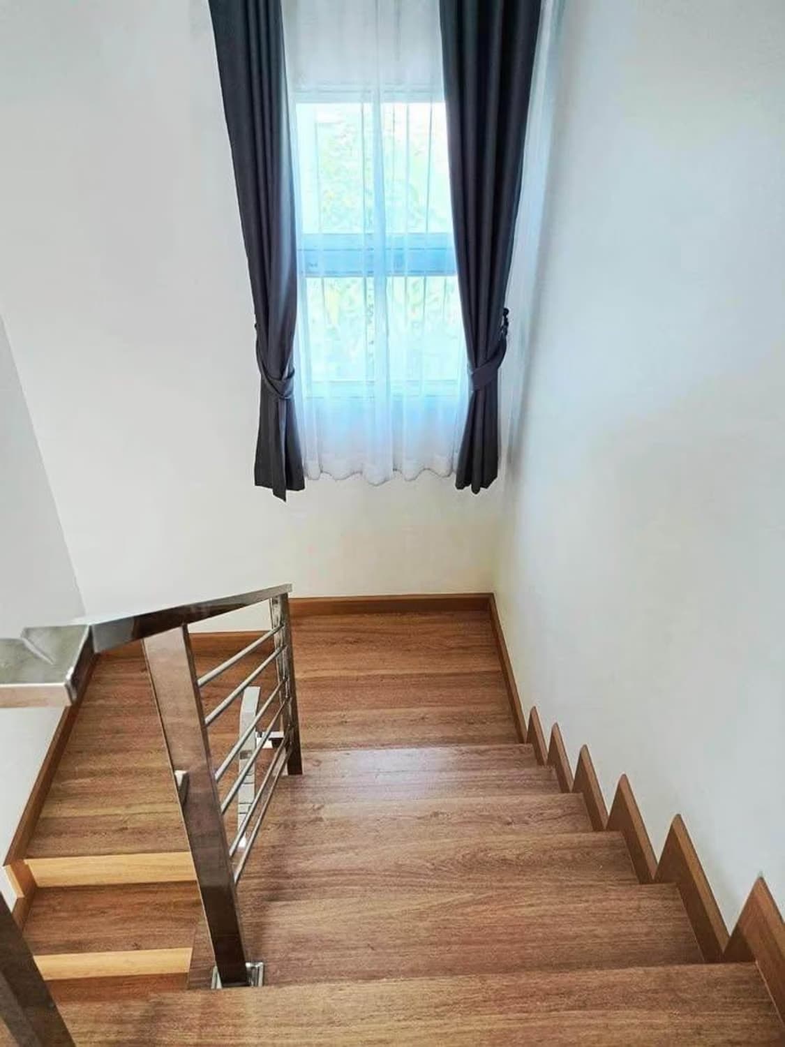 3 Bed House for Rent in Saraphi - Image 6