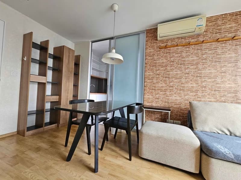 1 Bedroom Condo