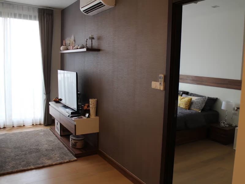 1 Bedroom Condo