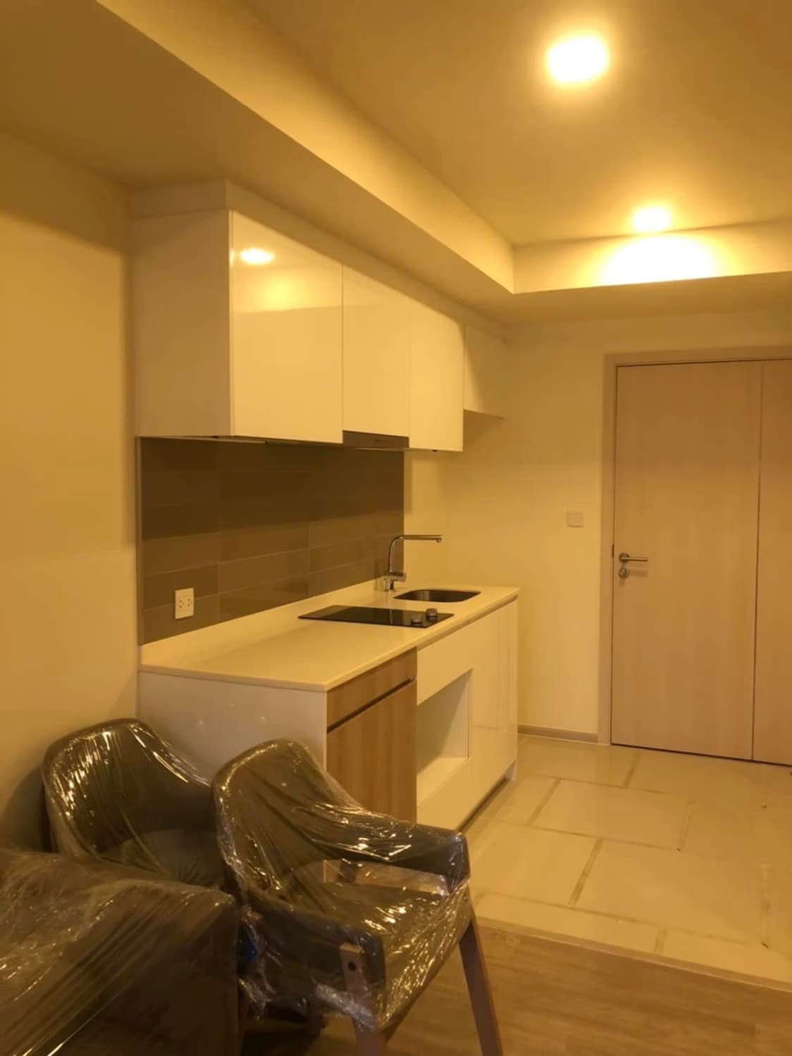 1 ห้องนอน Condo สำหรับ จำหน่าย ใกล้ Thailand Cultural Centre MRT - Image 4