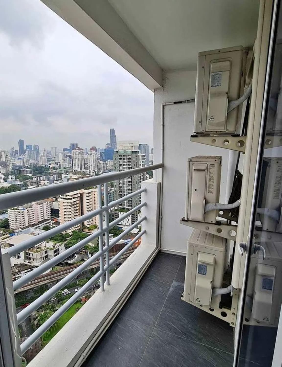 2 ห้องนอน คอนโด สำหรับ ขาย ใน Khlong Toei - Image 6