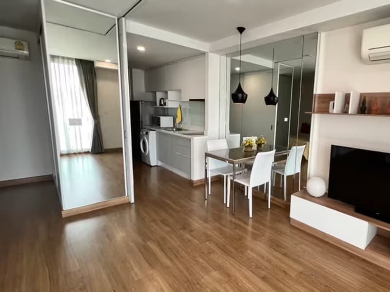 1 Bedroom Condo