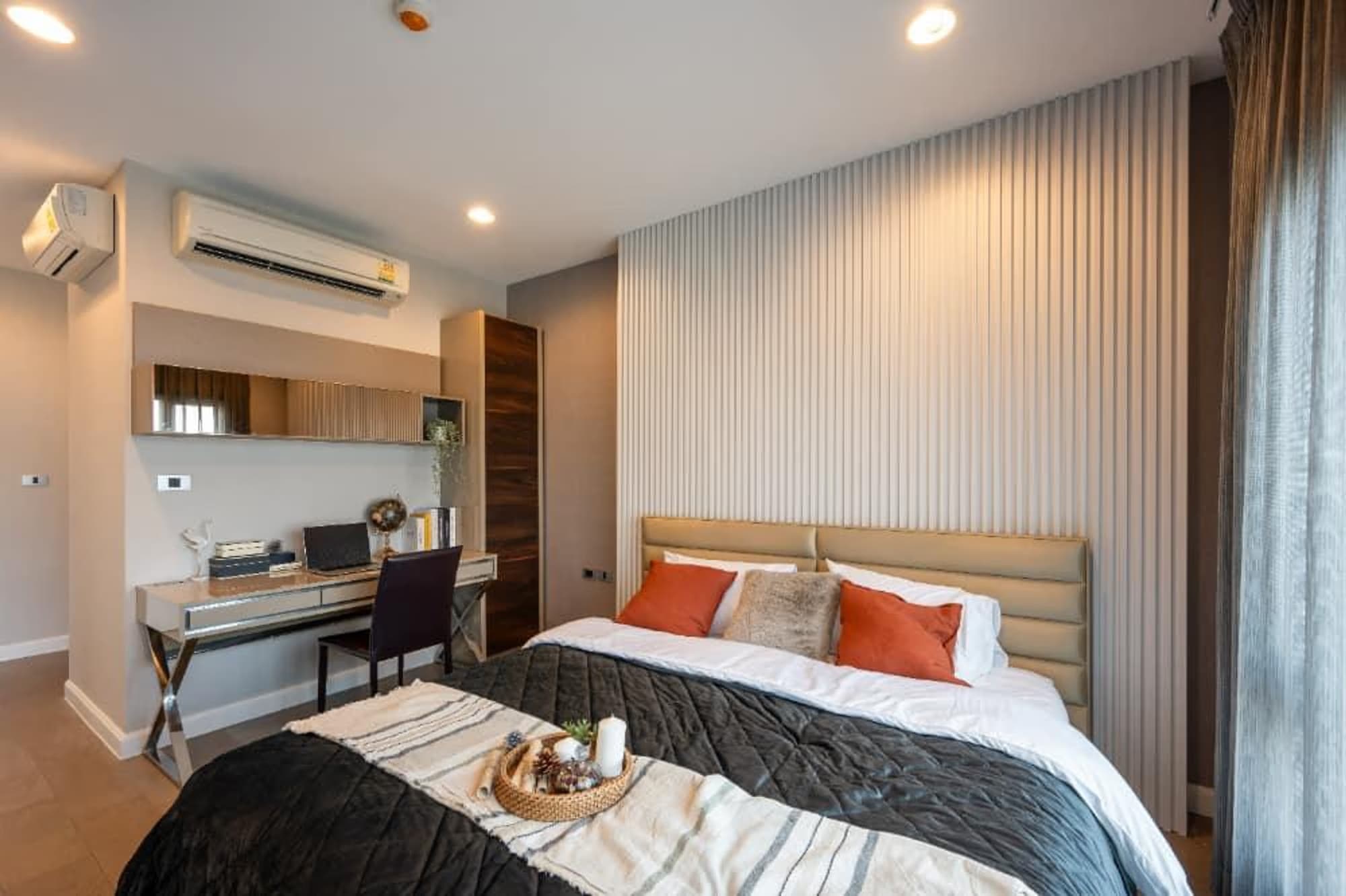 2 Bed Condo for Sale in Khlong Toei - Image 7
