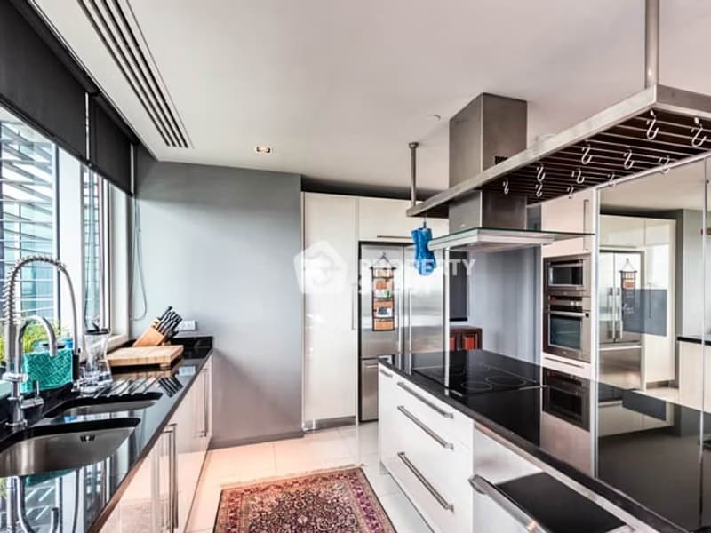 3 Bed Condo for Rent and Sale in Watthana