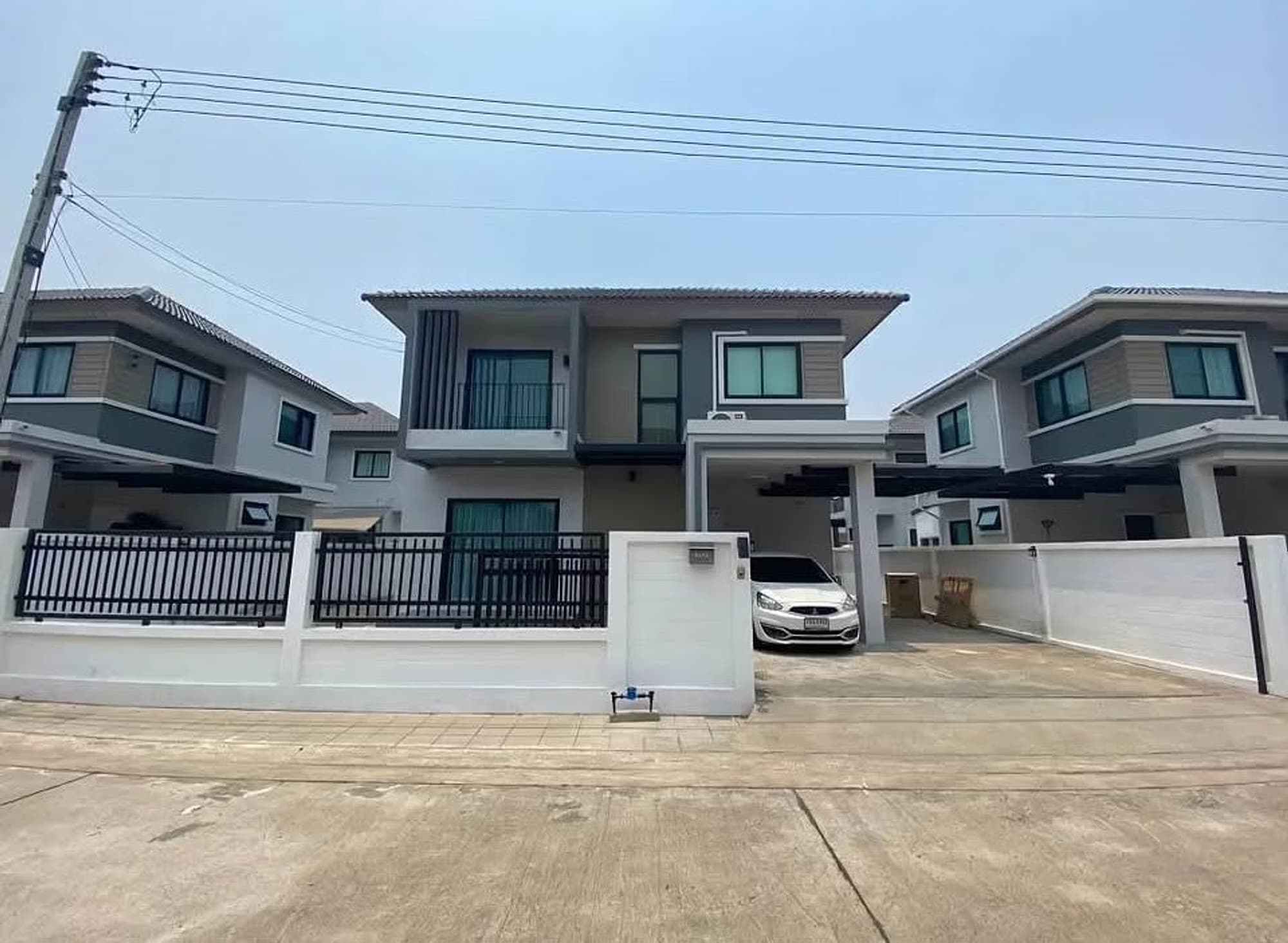 3 Bed House for Rent in San Kamphaeng District - Image 1