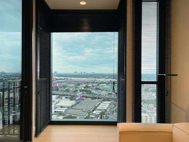 1 Bedroom Condo