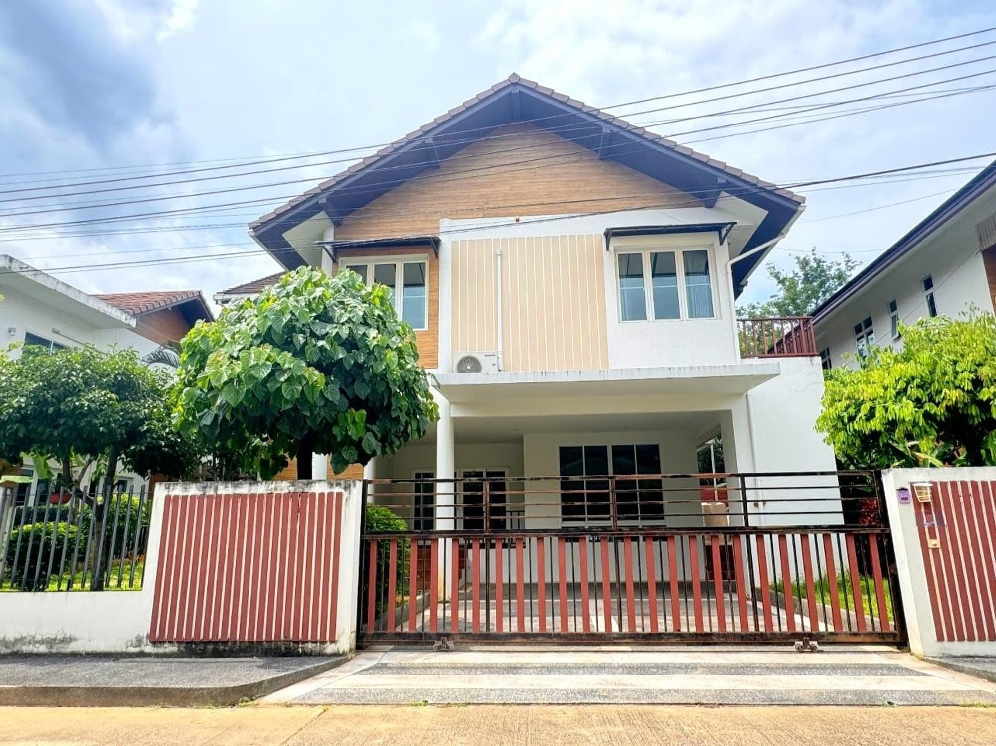 4 ห้องนอน House สำหรับ จำหน่าย ใน เมืองเชียงใหม่ - Image 1