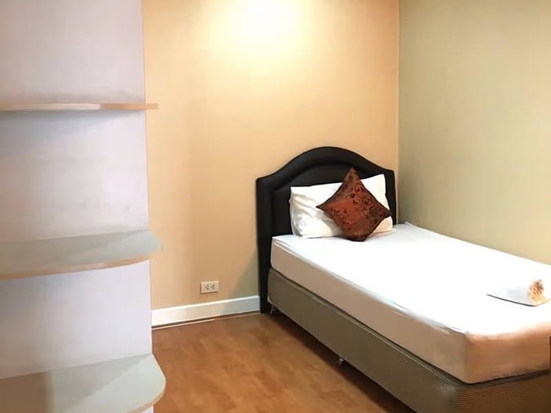 3 Bed Condo for Rent in Khlong Toei