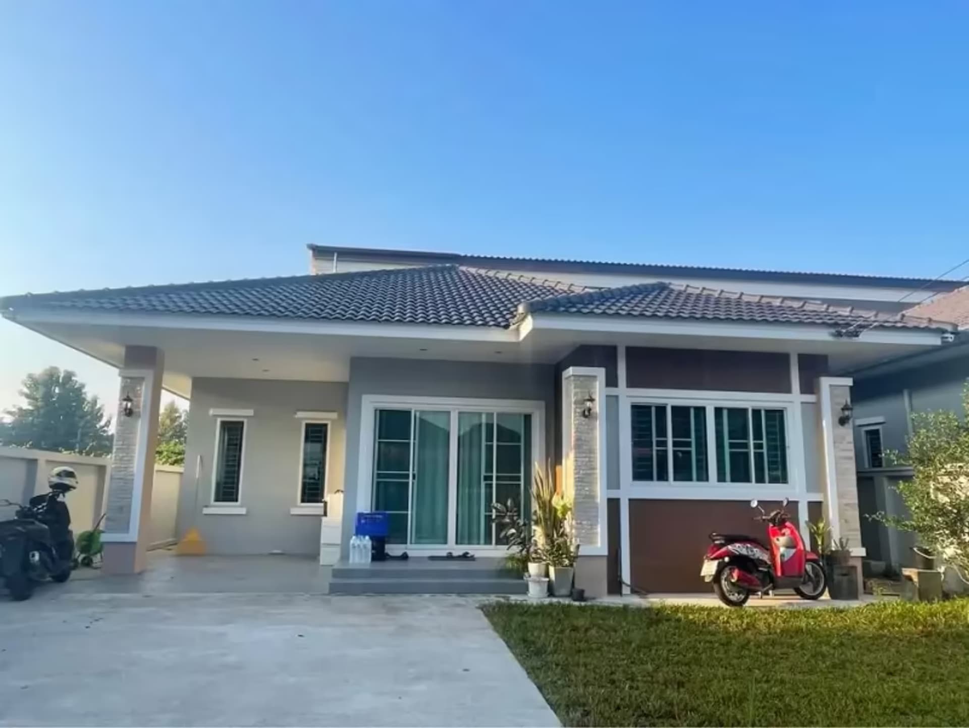 3 Bedroom House - Image 10