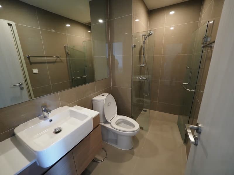 2 Bed Condo for Sale in Huai Khwang