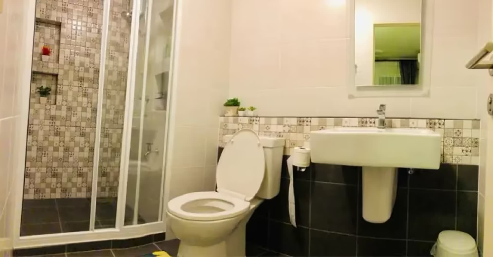 1 Bedroom Condo - Image 4