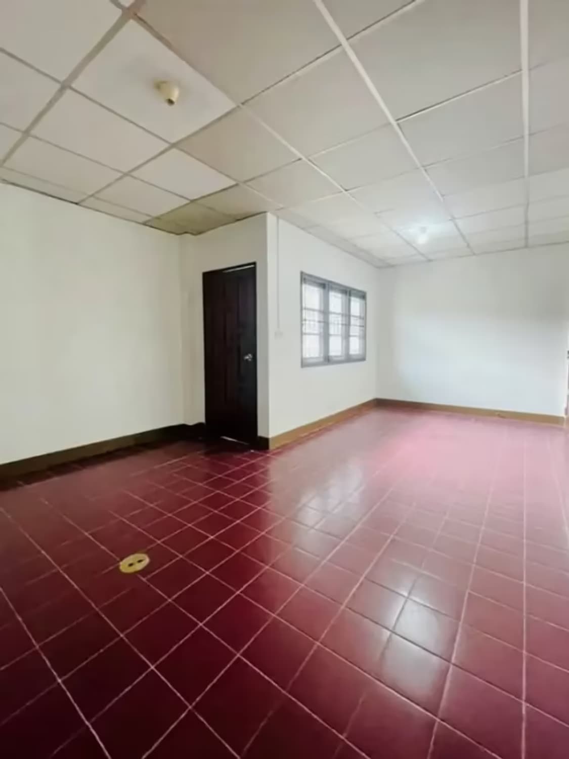 4 Bedroom House - Image 3