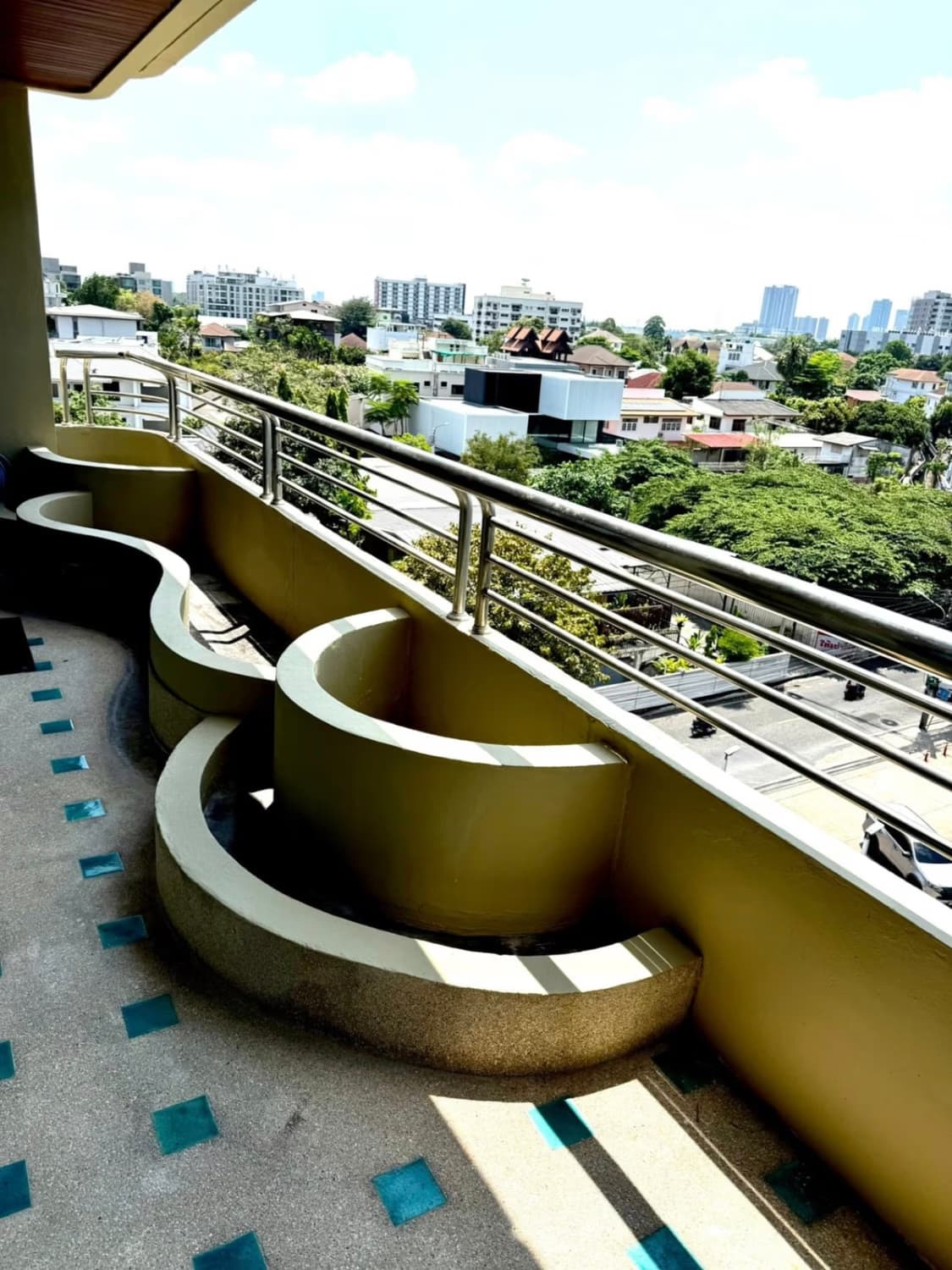 2 Bed Condo for Rent in Sathon - Image 8