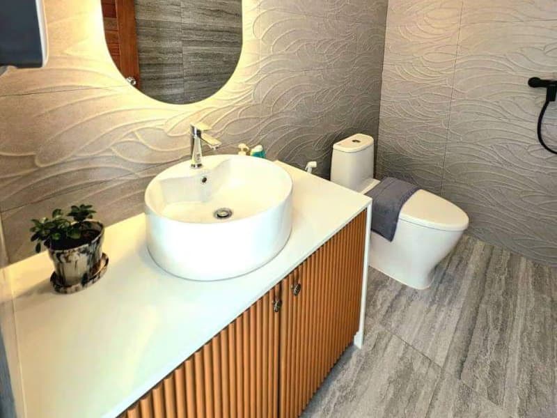 7 Bed House for Sale in Doi Saket District