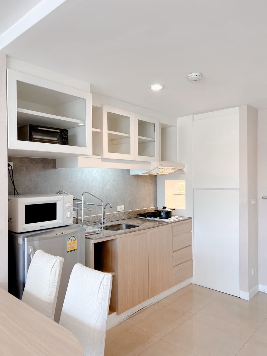 Condo for Rent at Twin Peaks - Image 3