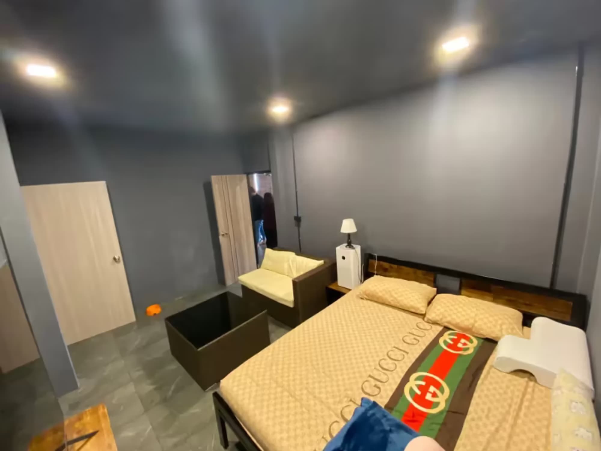 2 Bedroom House - Image 7