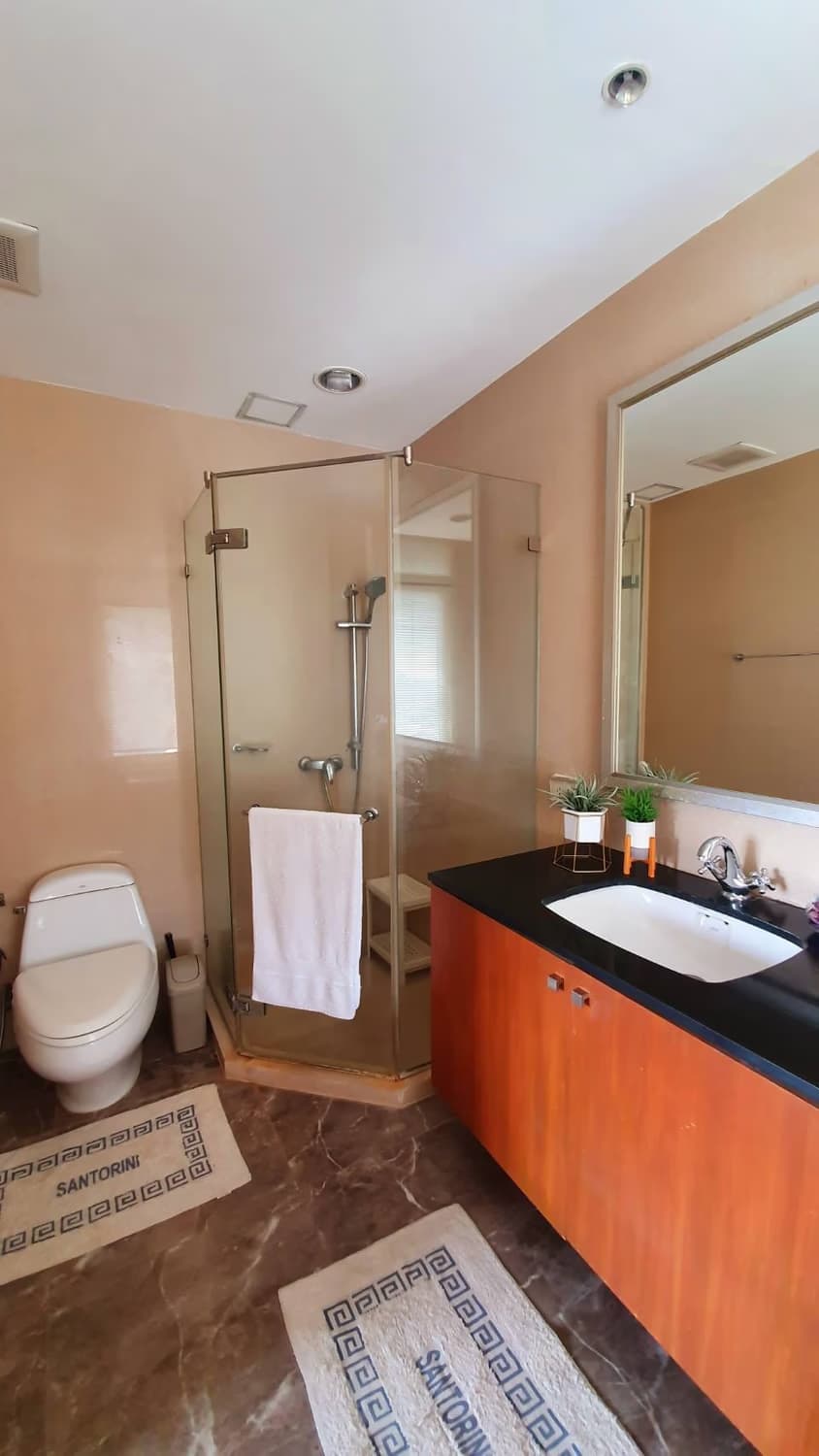 Condo for Rent at Hampton - Image 8