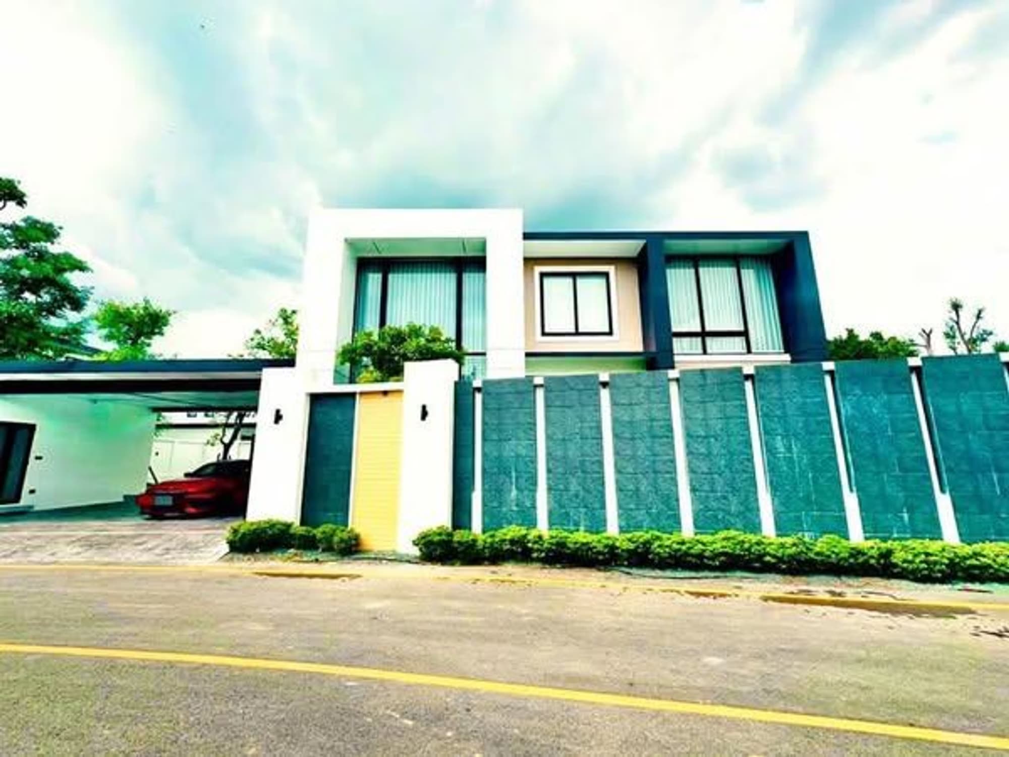 4 ห้องนอน บ้าน สำหรับ จำหน่าย ใน Mueang Chiang Mai District - Image 1