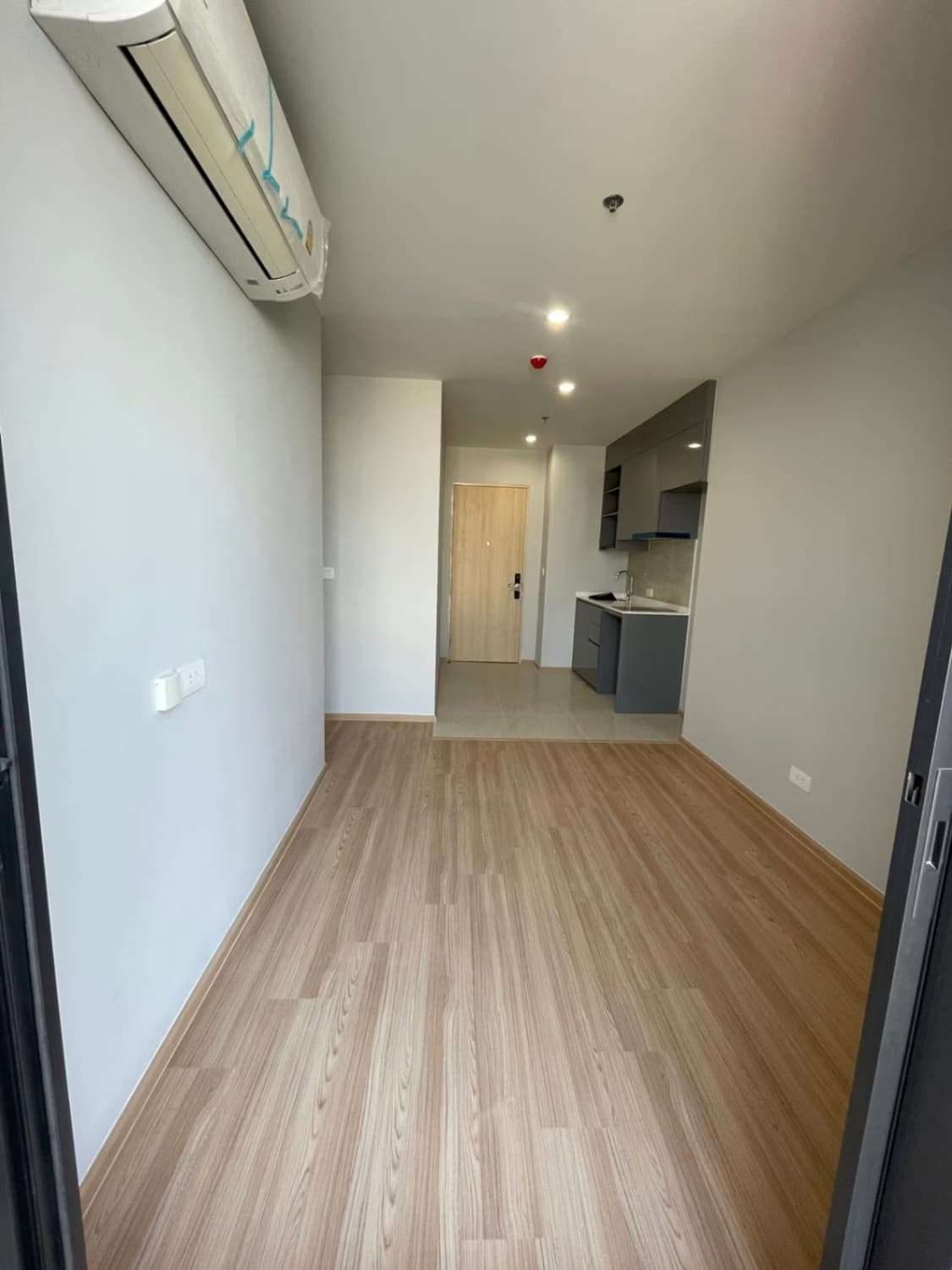 2 Bed Condo for Sale in Phra Khanong - Image 2