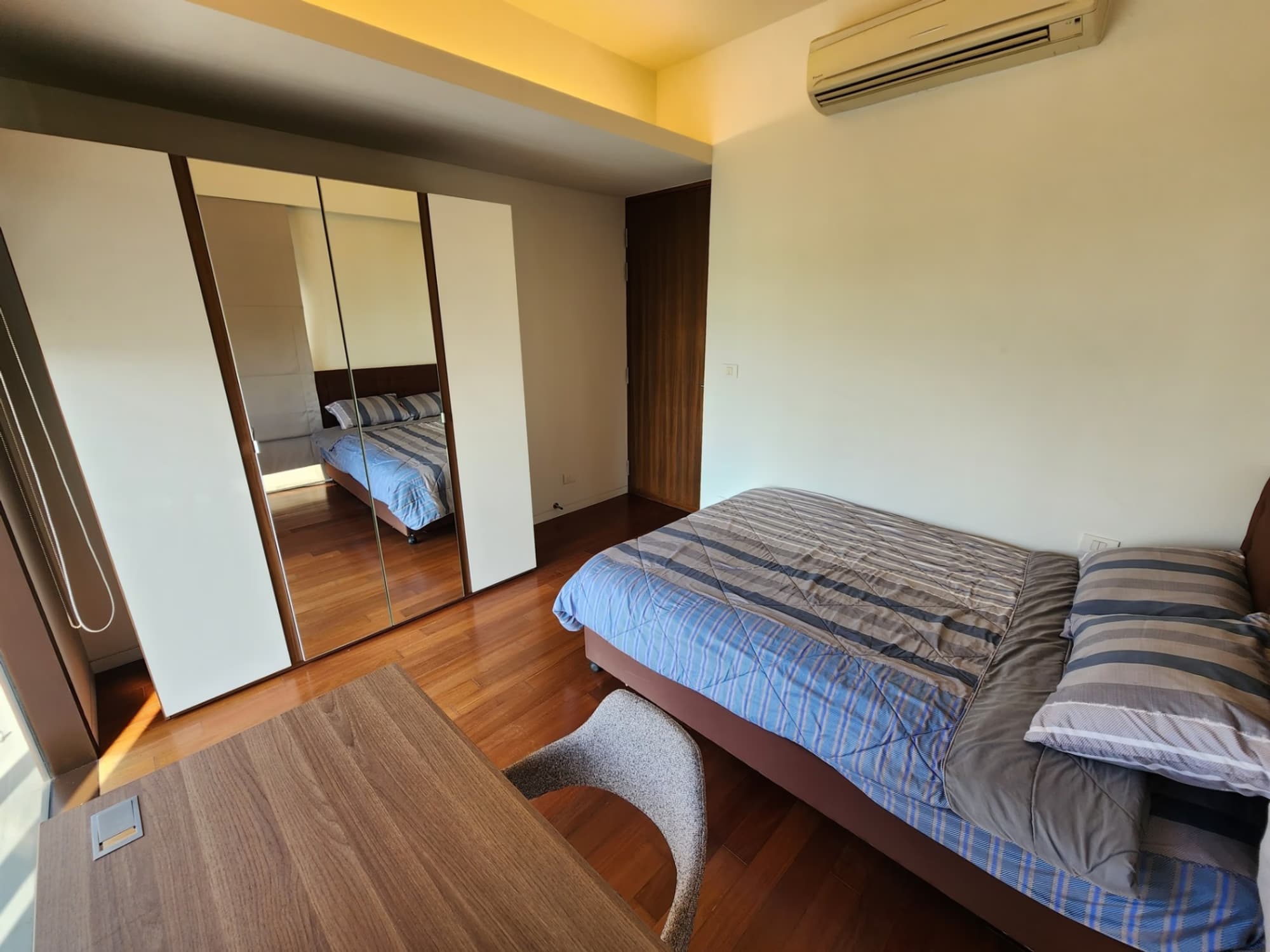 2 Bed Condo for Rent in Pathum Wan - Image 5