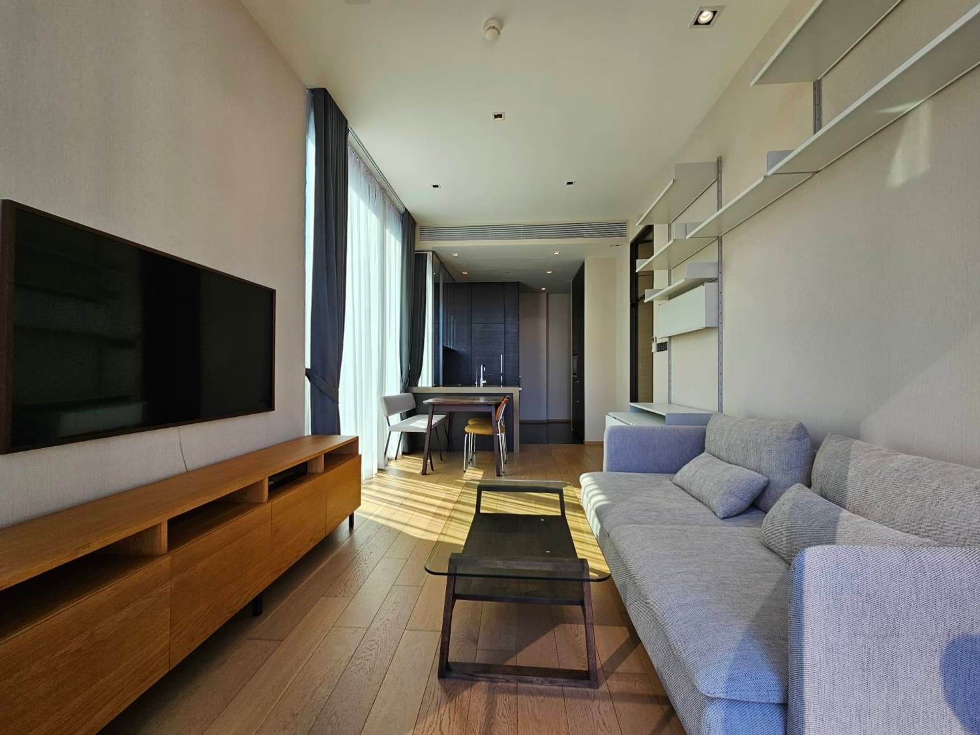 1 Bed Condo for Rent in Pathum Wan - Image 1